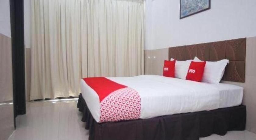 Oyo 89851 Leila Hotel Sandakan Exterior photo